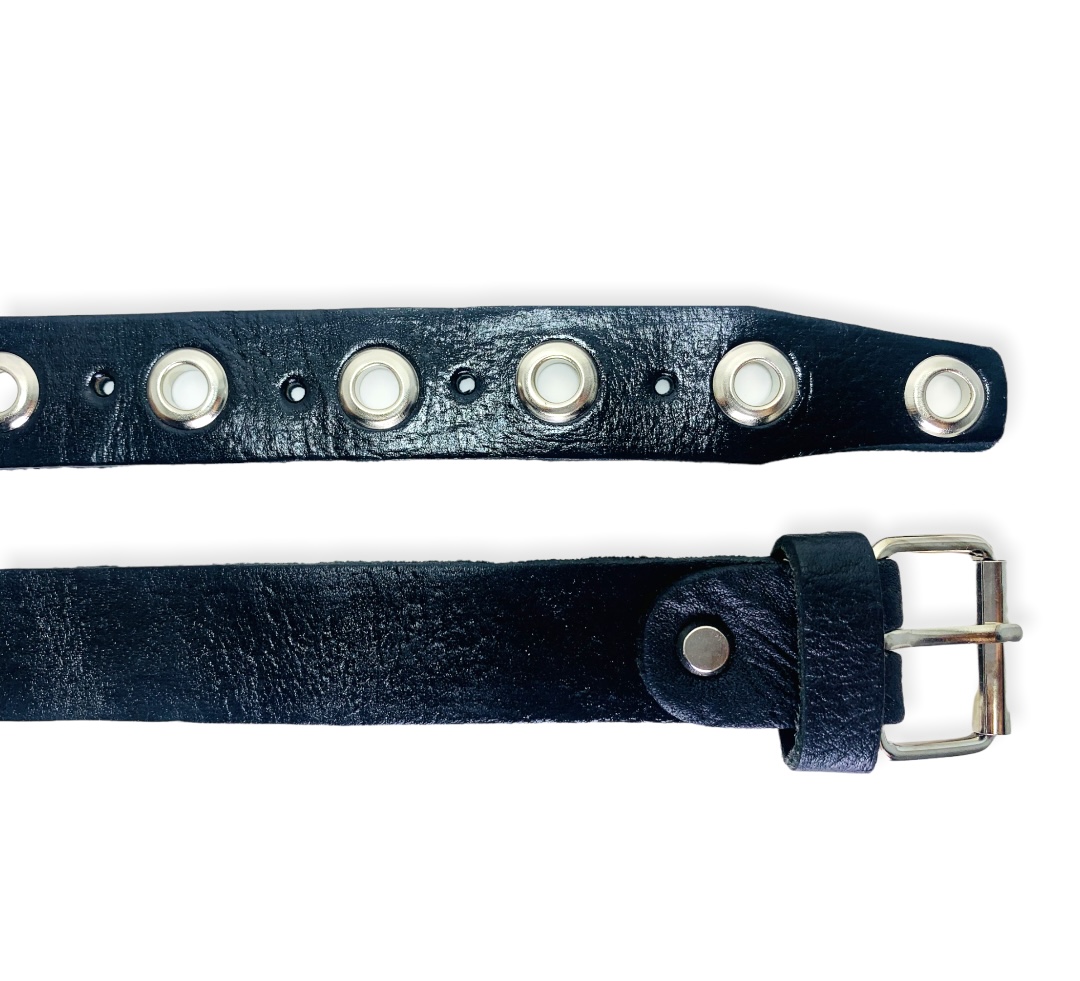 Cinturón mujer piel con agujeros metálicos negro - IBAGS BELTS